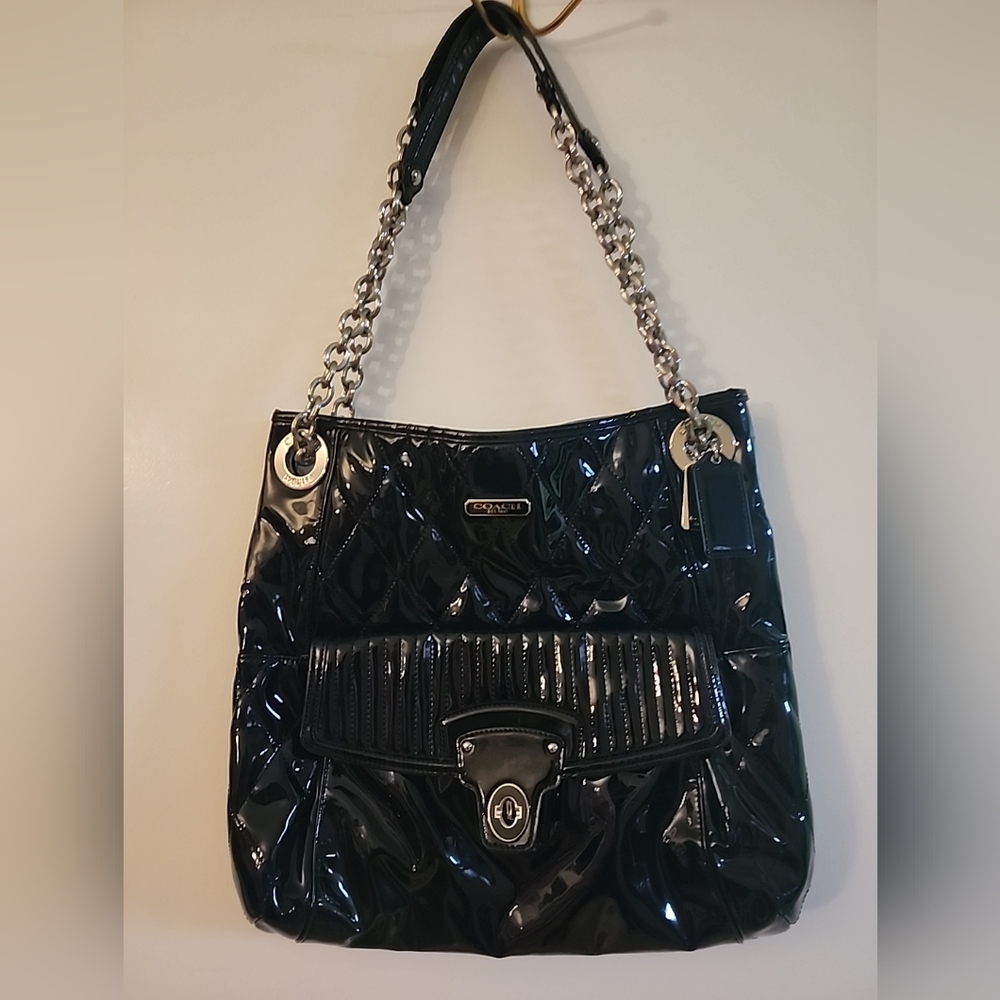COACH HANDBAG